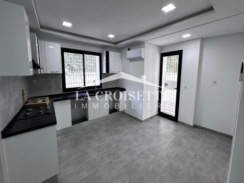 Villa S+5 avec piscine à La Soukra